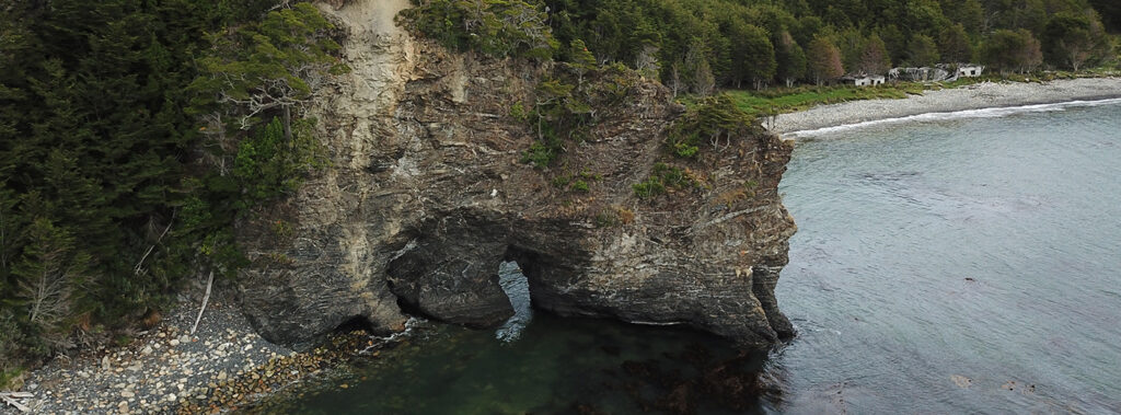 PeninsulaMitre-desktop-04